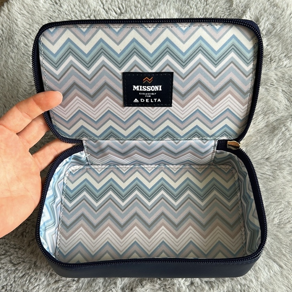 Missoni X Delta One Amenity Case - Picture 6 of 7